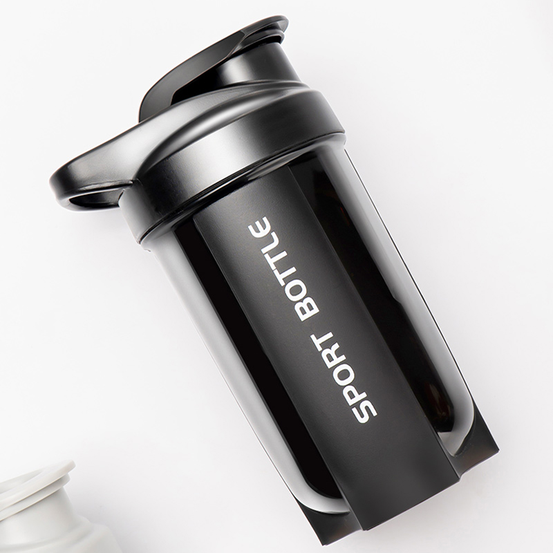 Bottiglia portatile per shaker - Protein Shaker Bottle recensione e prezzo